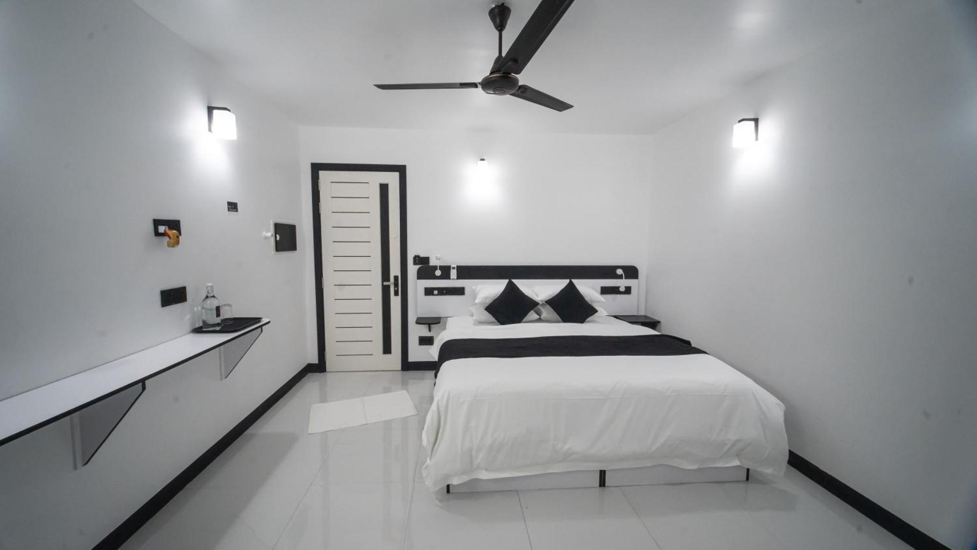 Sunset Beach Stay At มาธิเวริ ภายนอก รูปภาพ