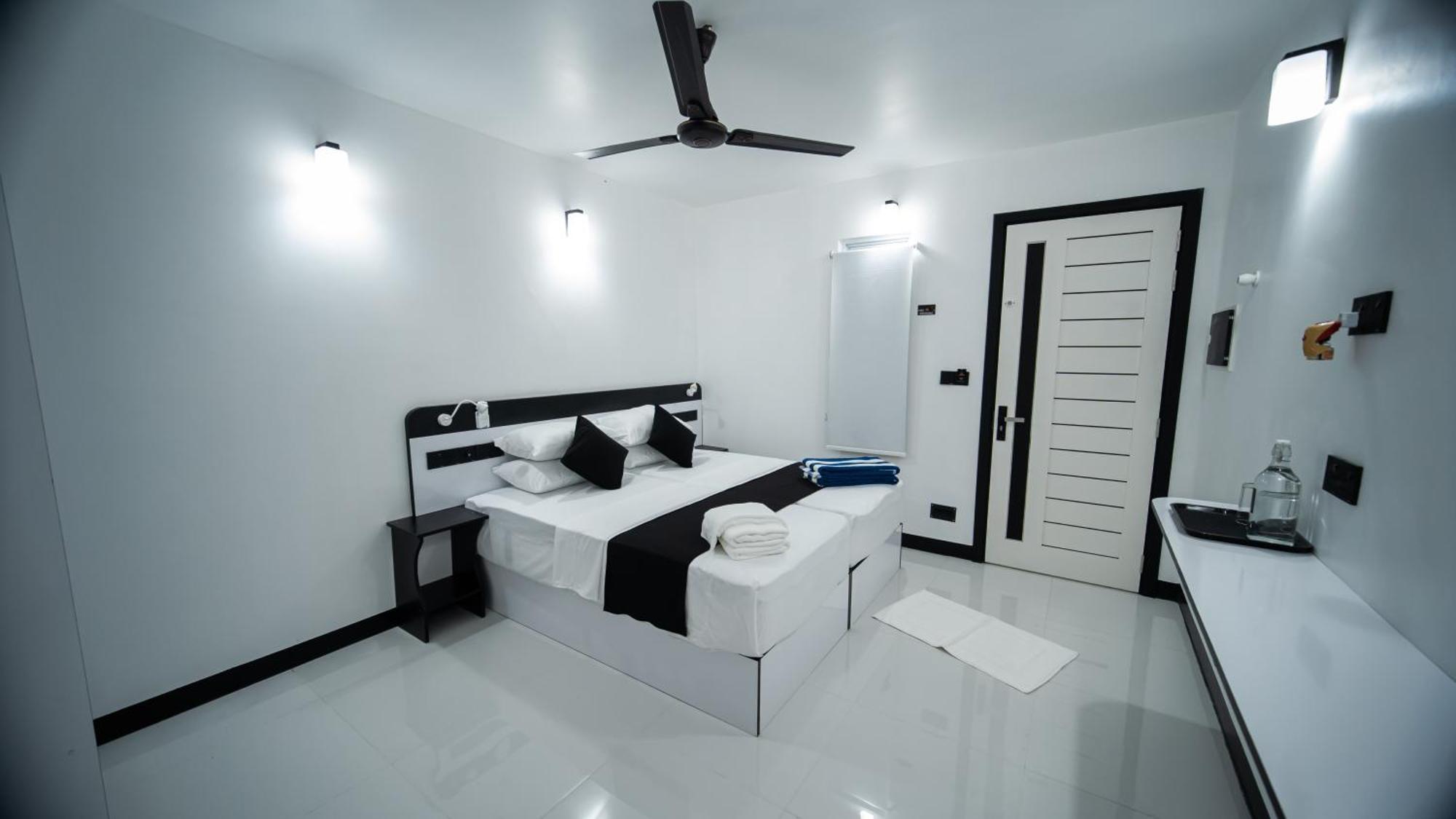 Sunset Beach Stay At มาธิเวริ ภายนอก รูปภาพ